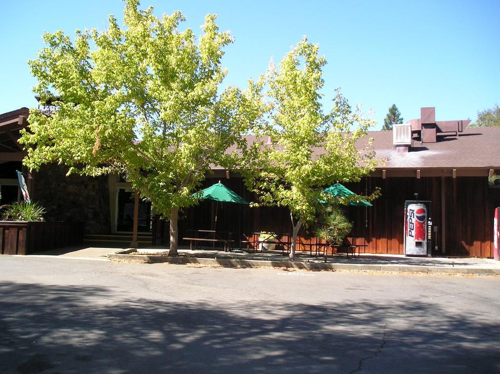 Lake Of The Springs Camping Resort Yurt 2 Oregon House Exterior photo